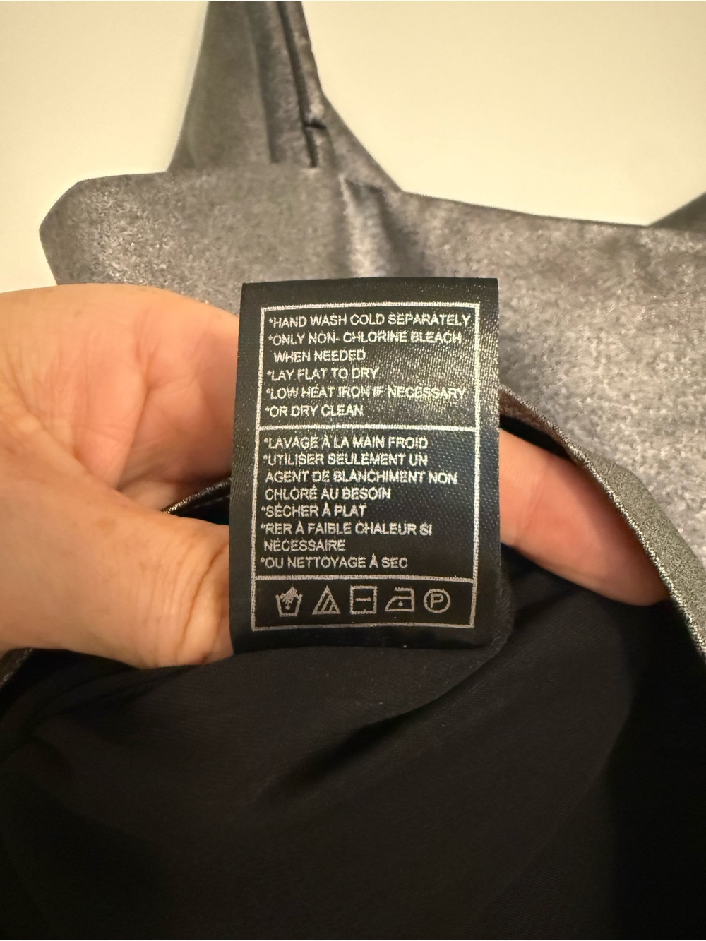 ⭐️ Steve Madden Shimmery Silver Satin V-Neck Cami - Picture 6 of 7